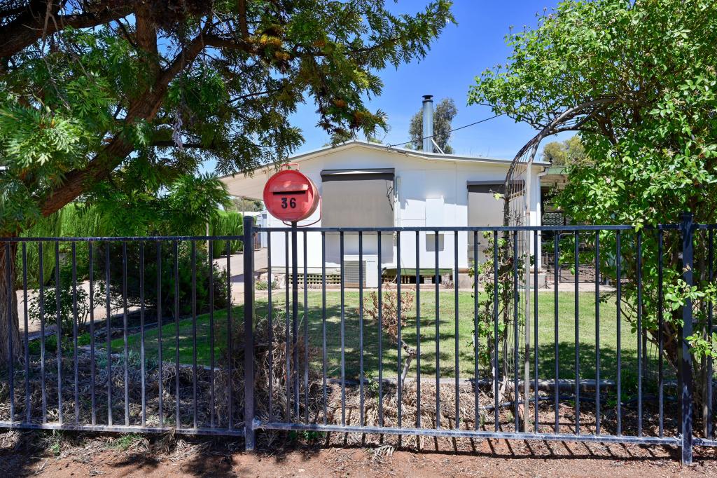 36 Williams St, Quorn, SA 5433