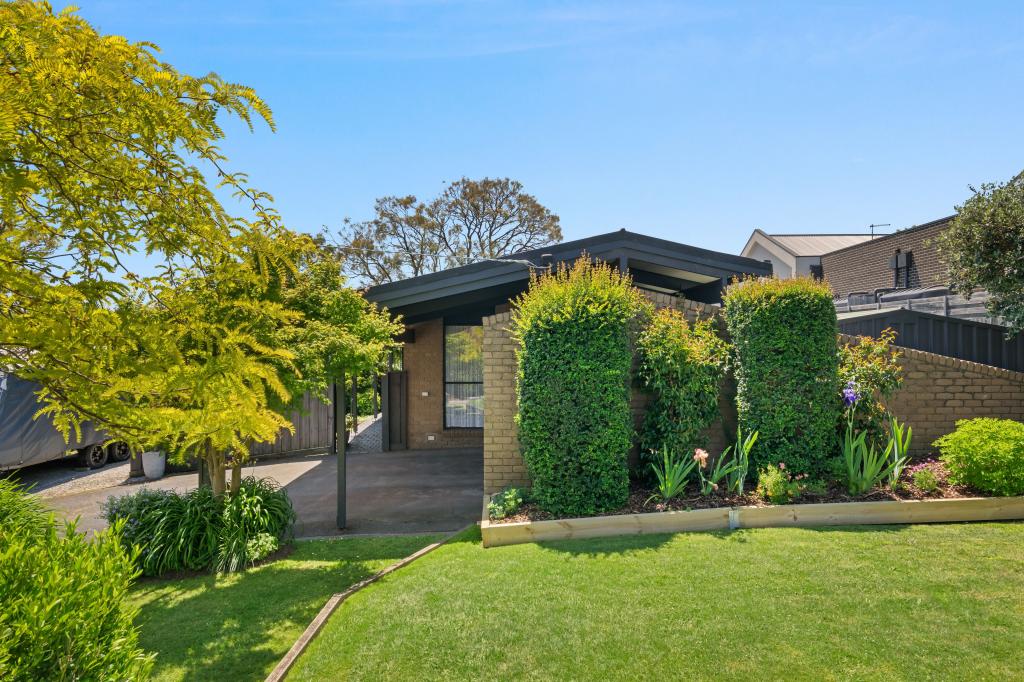 7 Penalga Rd, Mooroolbark, VIC 3138