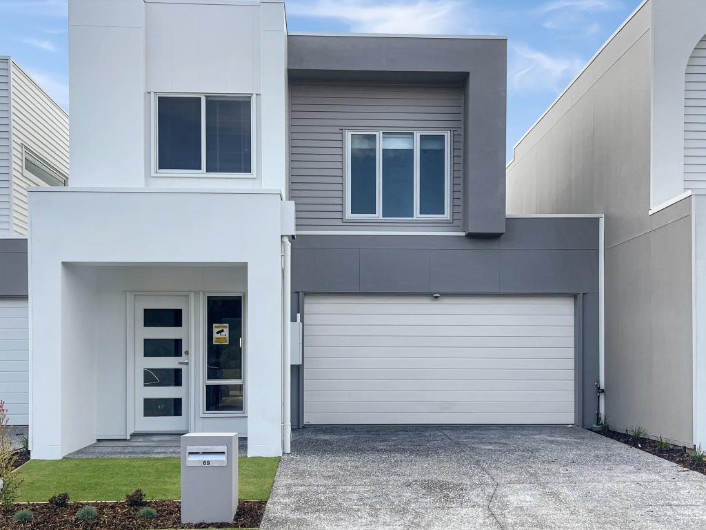 69 Tyndall Cct, Banya, QLD 4551