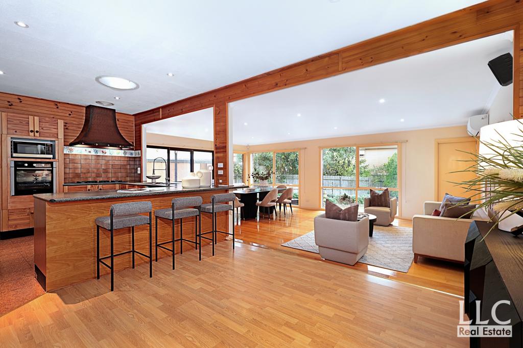32 Brentwood Dr, Glen Waverley, VIC 3150