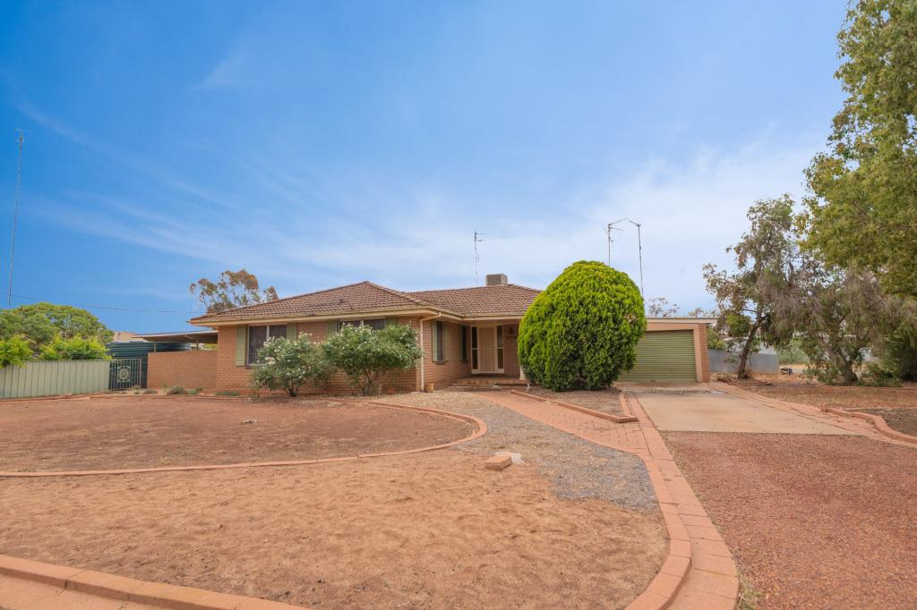 16 MACKRELL ST, UNGARIE, NSW 2669