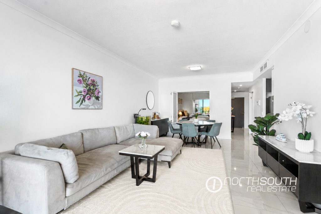 3409/5 HARBOUR SIDE CT, BIGGERA WATERS, QLD 4216