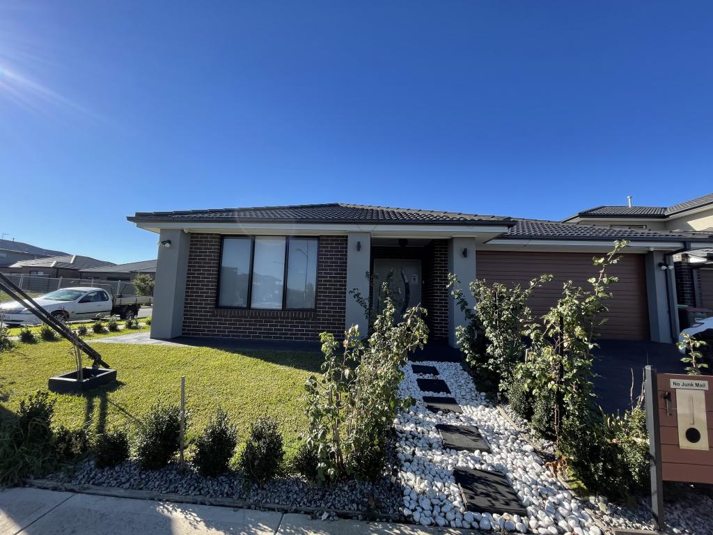 1 Ibera Way, Kalkallo, VIC 3064