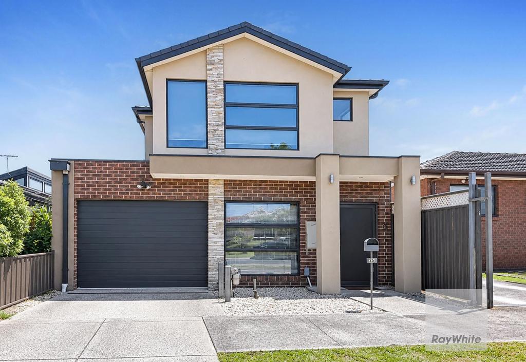 25 Pinnaroo Cct, Meadow Heights, VIC 3048