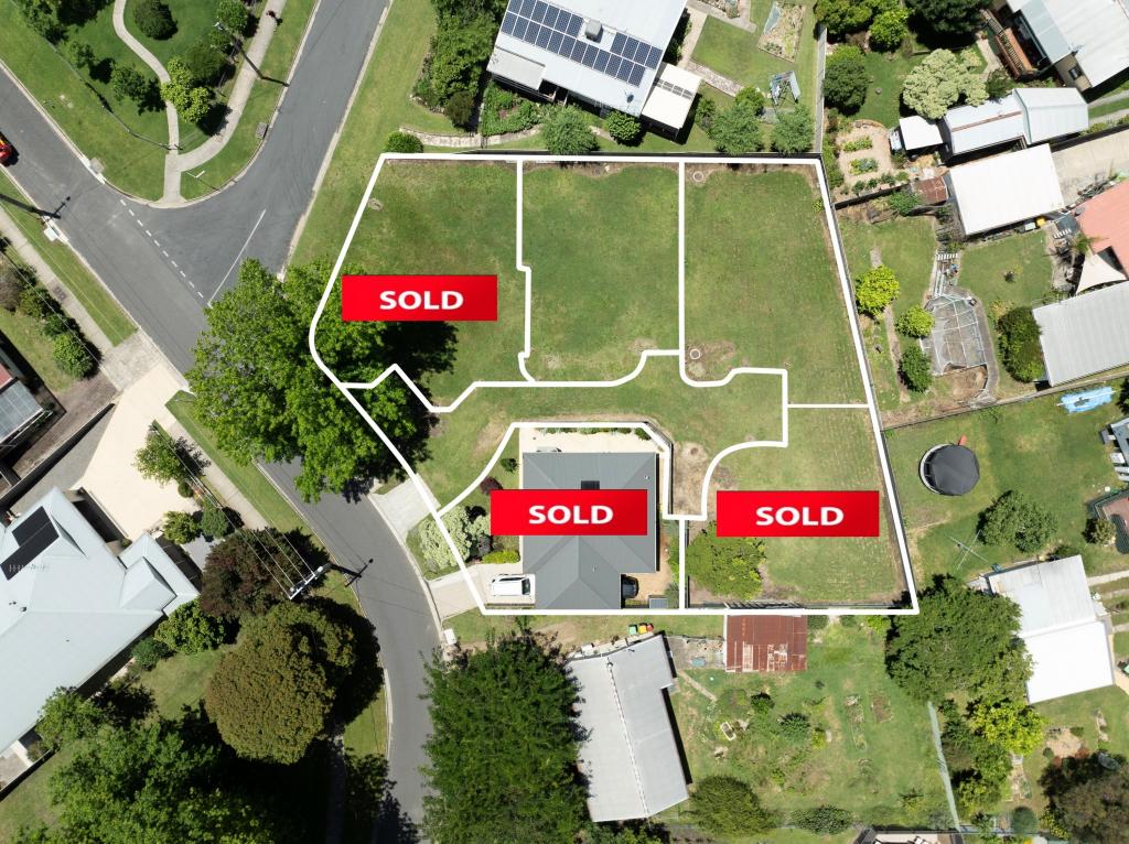 12 - 14 Kiewa Cres, Mount Beauty, VIC 3699