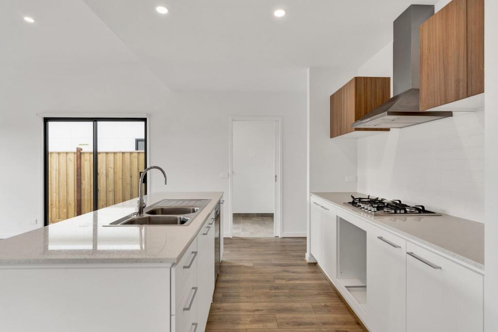 20 Carlingford Cres, Bonnie Brook, VIC 3335