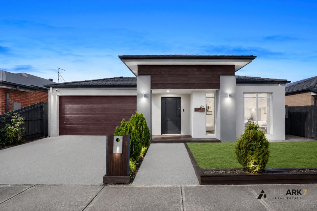 6 Forde Ave, Melton South, VIC 3338