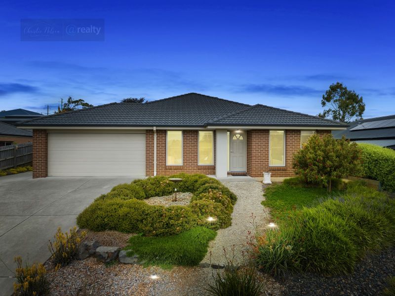 4 Royal Pl, Leongatha, VIC 3953