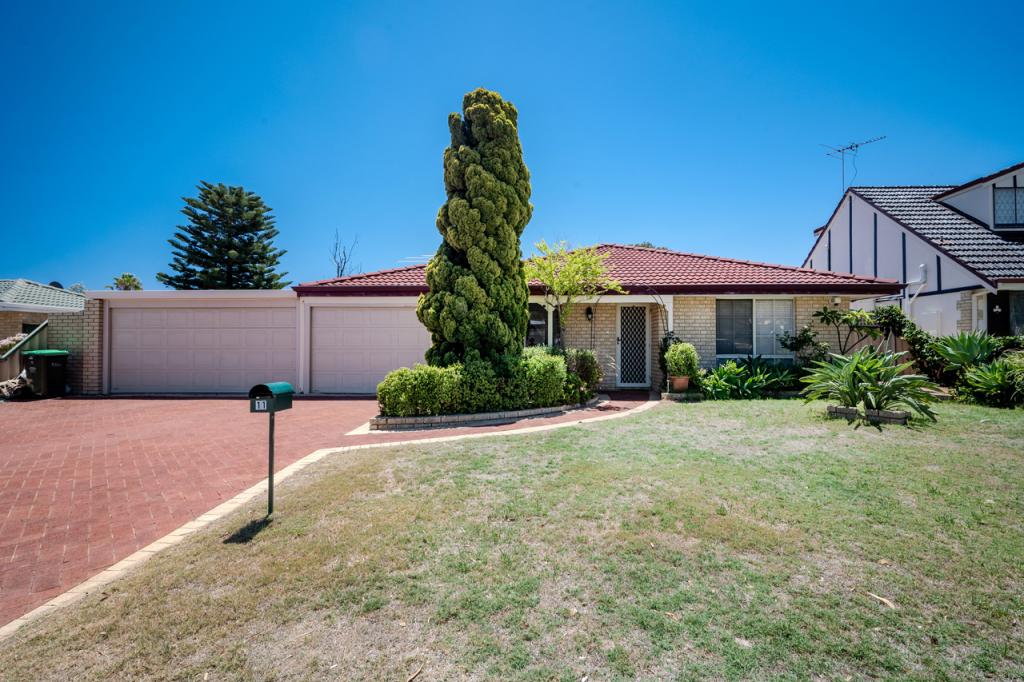 11 Jenolan Way, Merriwa, WA 6030