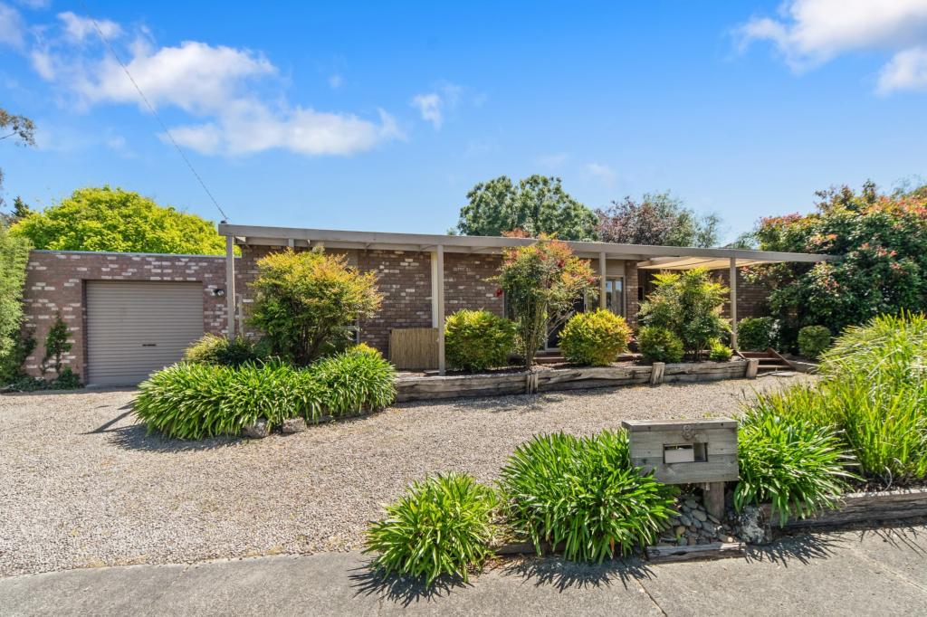 8 Banbury Ct, Somerville, VIC 3912