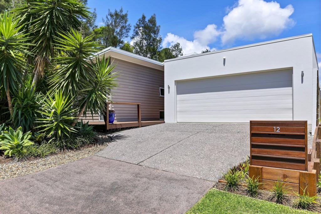 12 Robur Cres, Mountain Creek, QLD 4557