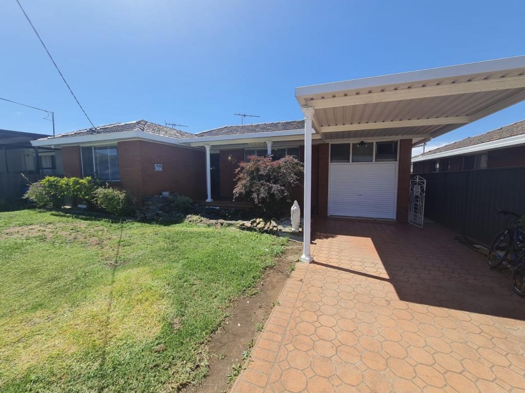 33 TYRELL CRES, FAIRFIELD WEST, NSW 2165