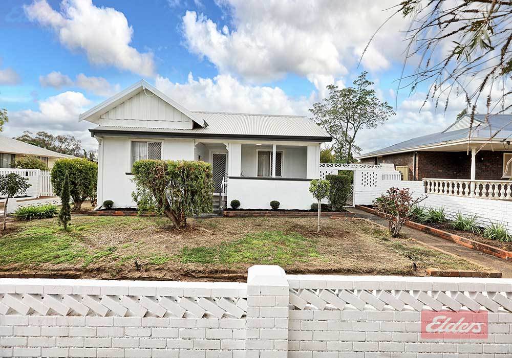 13 Grant St, Narrogin, WA 6312
