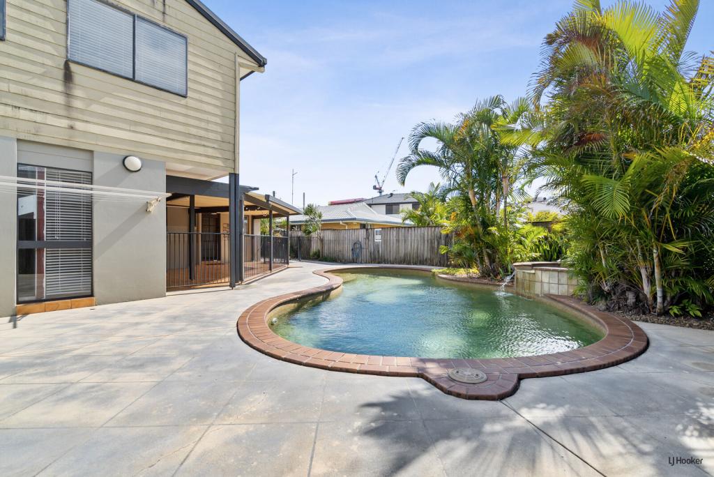32 Thirteenth Ave, Palm Beach, QLD 4221