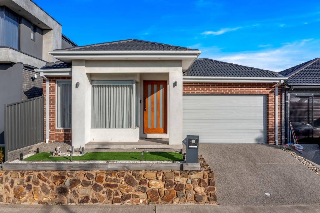 29 Riverglen Dr, Craigieburn, VIC 3064