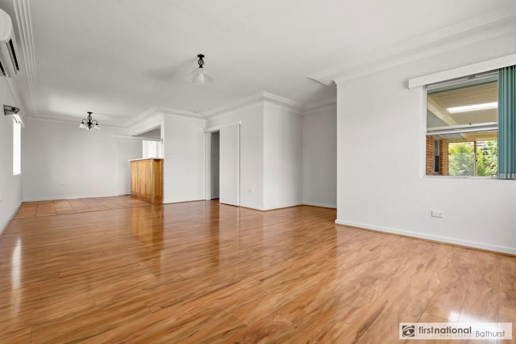 8 Loftus St, Bathurst, NSW 2795