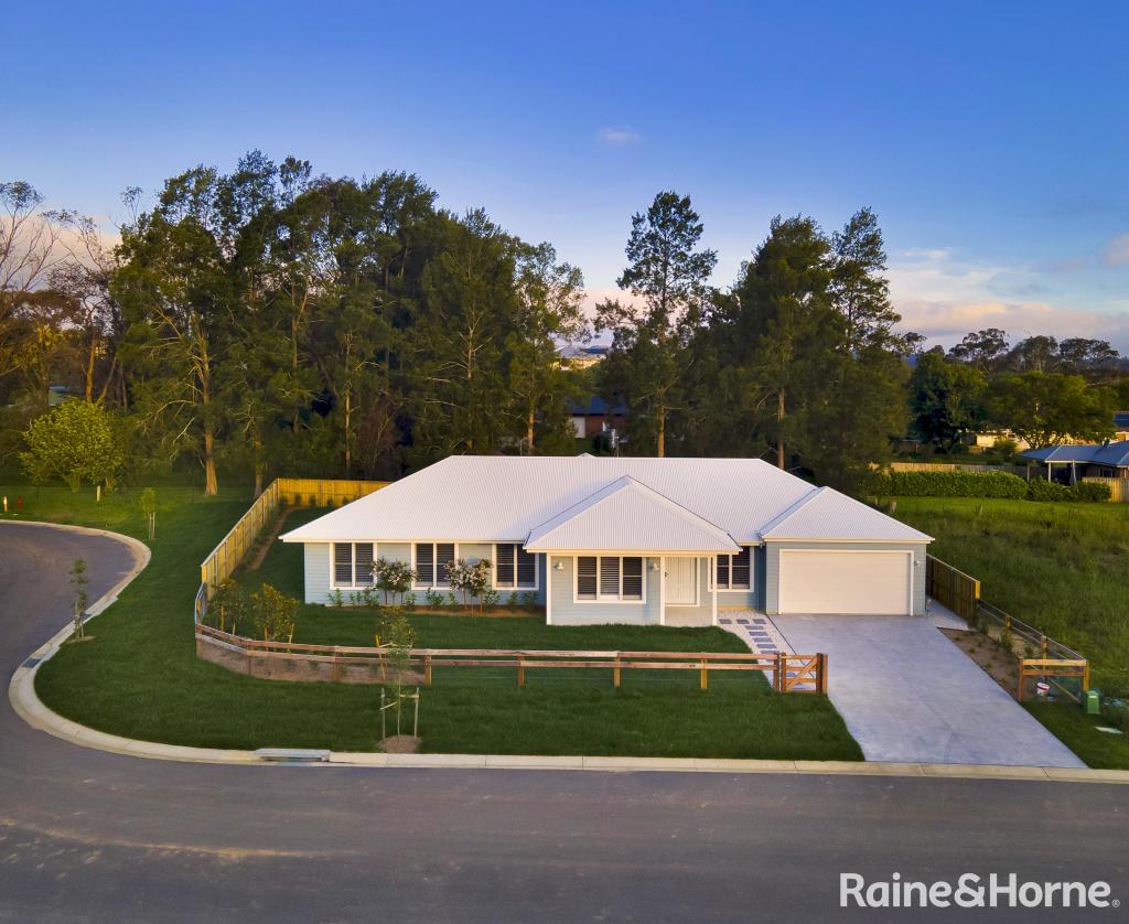 5 Wycliffe Pl, Bowral, NSW 2576