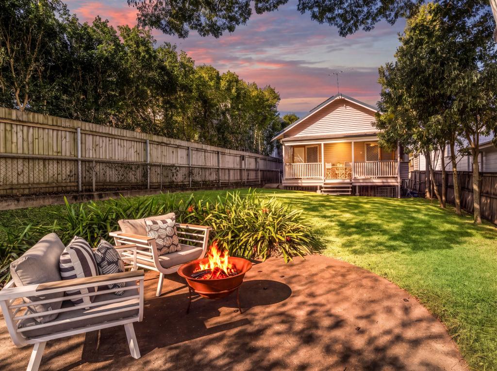 14 Barton St, Everton Park, QLD 4053