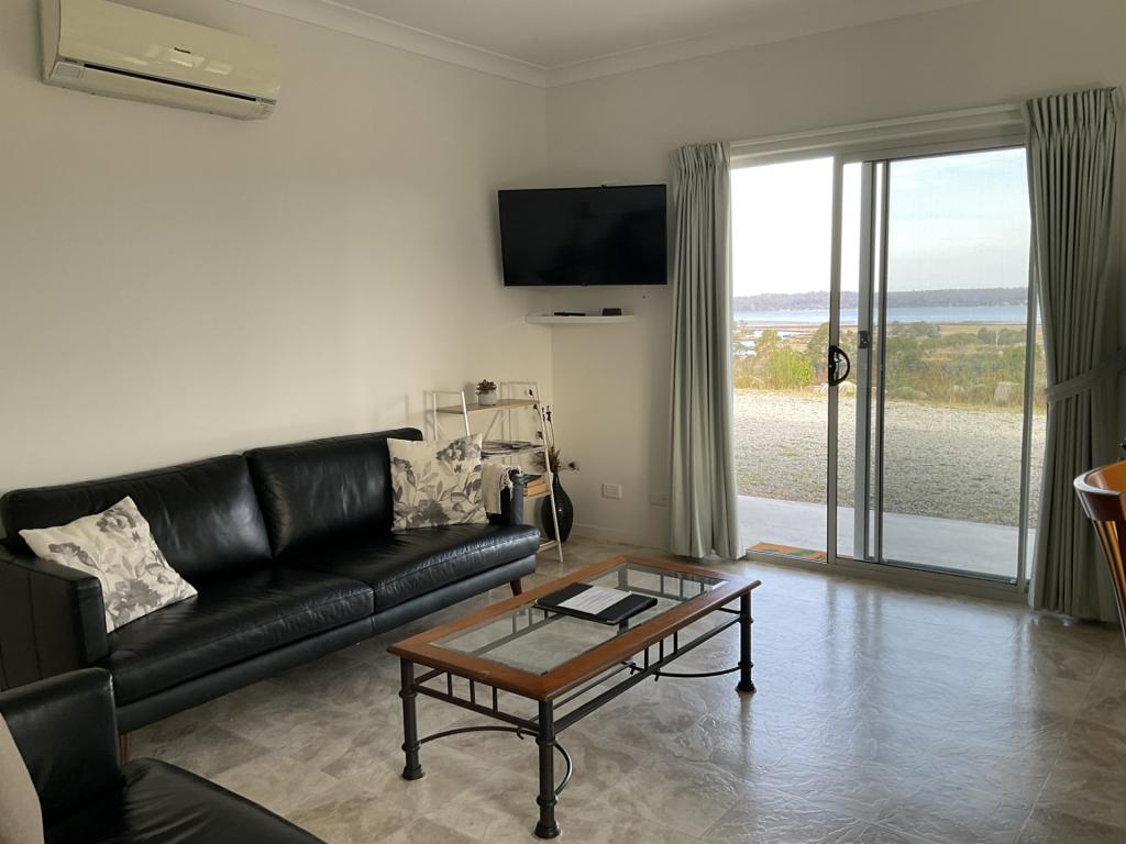 Unit 1/203 Binalong Bay Rd, St Helens, TAS 7216