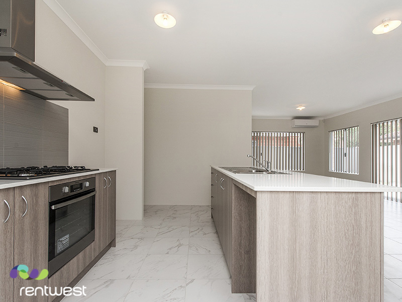 2 Rainbow Ct, Gosnells, WA 6110