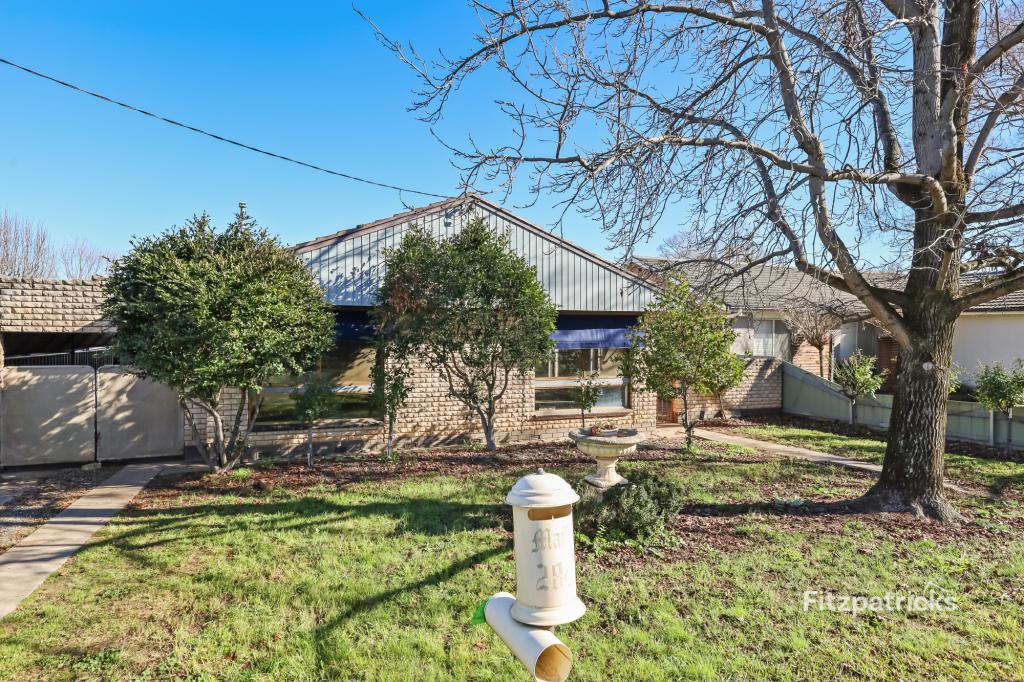 284 Bourke St, Tolland, NSW 2650