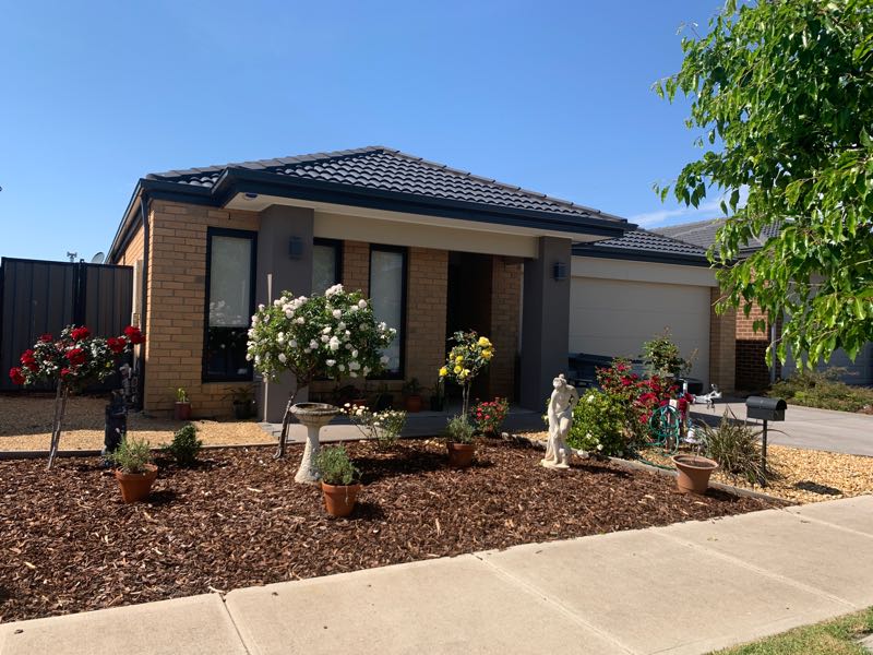 13 Guilfoylia Dr, Cranbourne North, VIC 3977