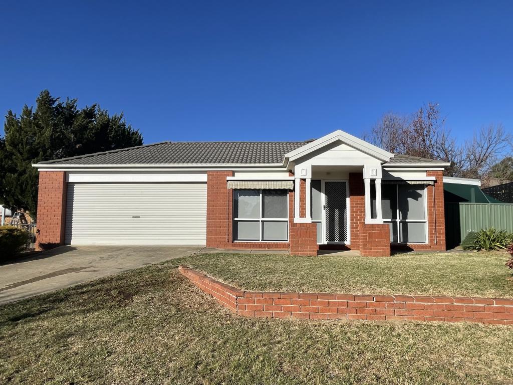 4 Denny Ct, Thurgoona, NSW 2640