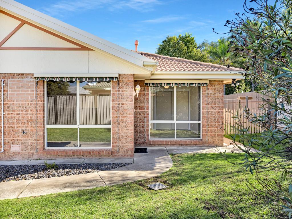 4/4 Owen Ct, Lavington, NSW 2641