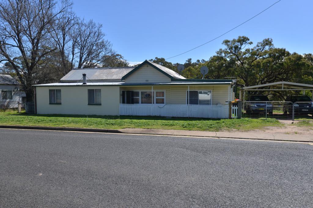 17 Watt St, Binnaway, NSW 2395