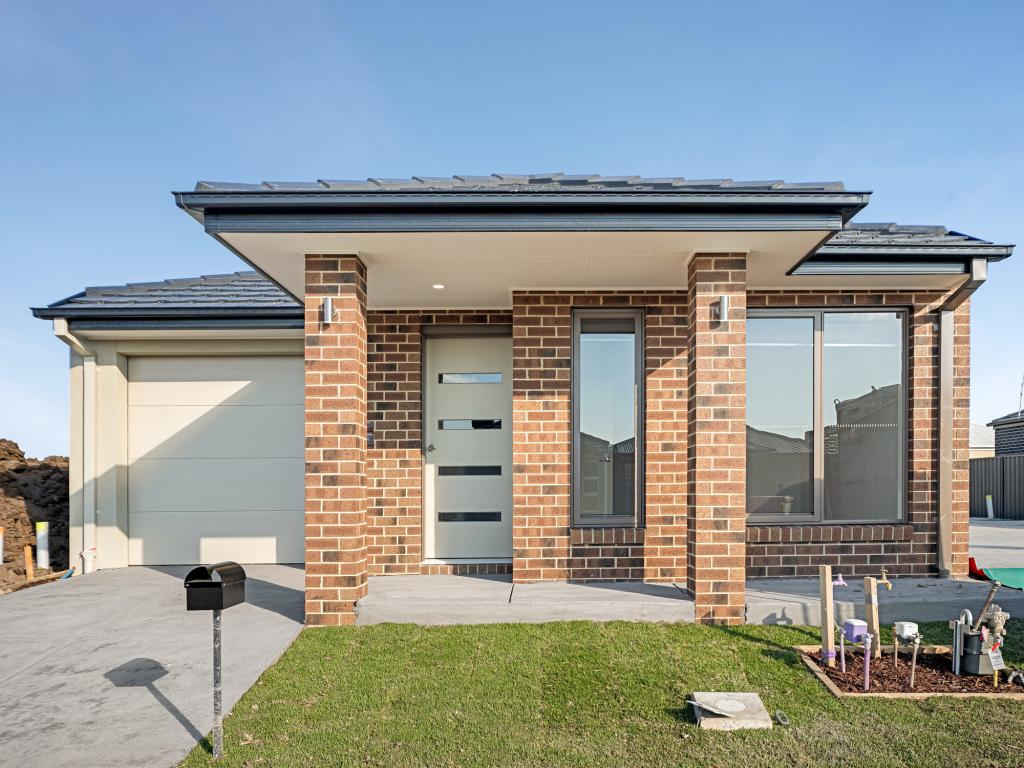 26 Kielder Cres, Clyde, VIC 3978