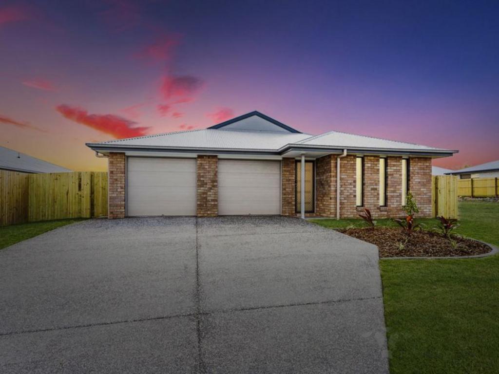 2/10 Narella St, Collingwood Park, QLD 4301