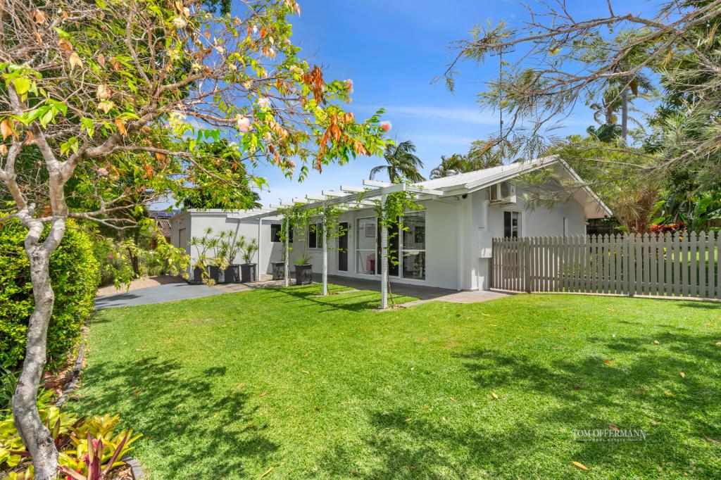 13 Belfa Pl, Noosa Heads, QLD 4567