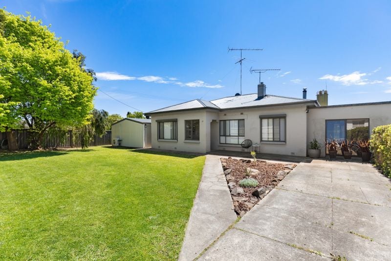 18 WEBB ST, MOUNT GAMBIER, SA 5290