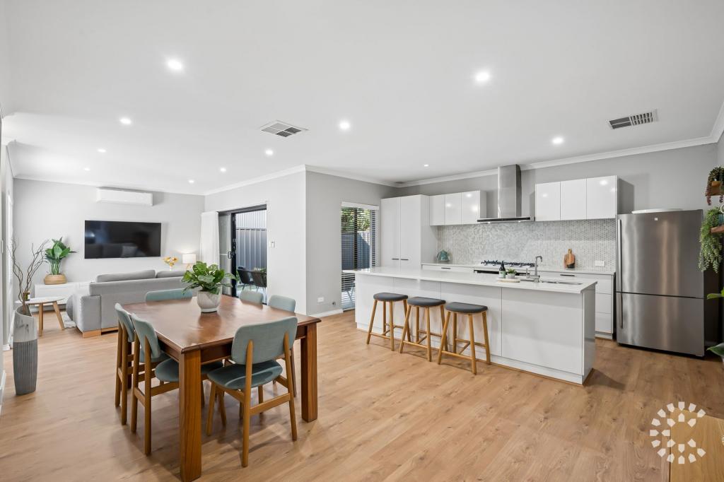 16a Hillier Cres, Hamilton Hill, WA 6163