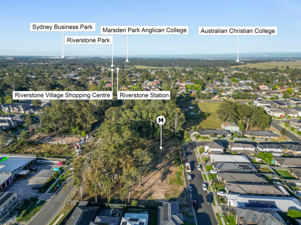 3 BROUGHTON ST, GRANTHAM FARM, NSW 2765