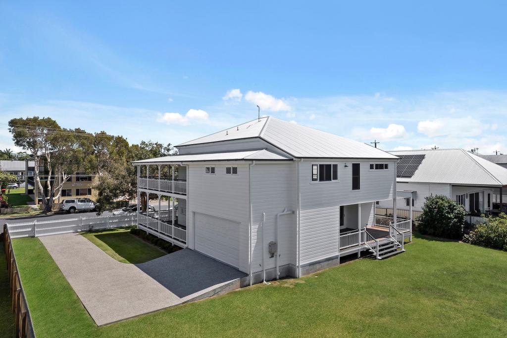 25 Fourth Ave, Sandgate, QLD 4017