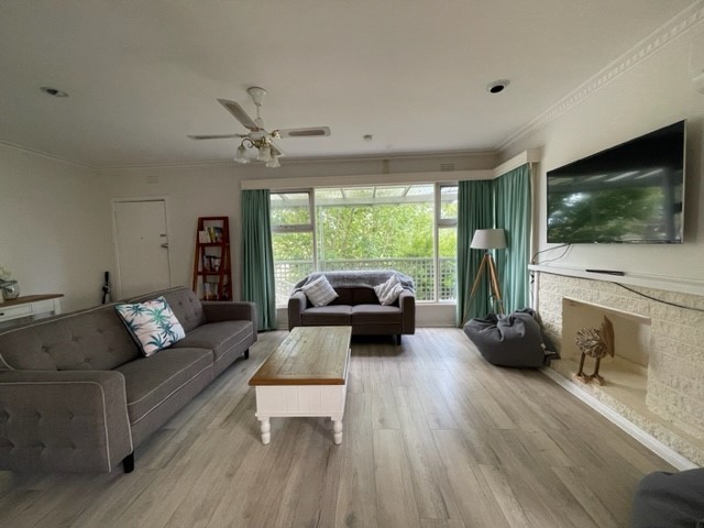 7 Coates Rd, Lakes Entrance, VIC 3909