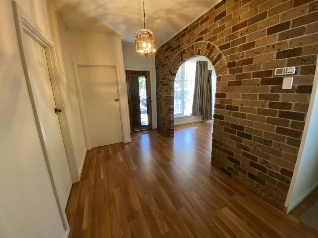 4 Dublin Ave, Salisbury Downs, SA 5108