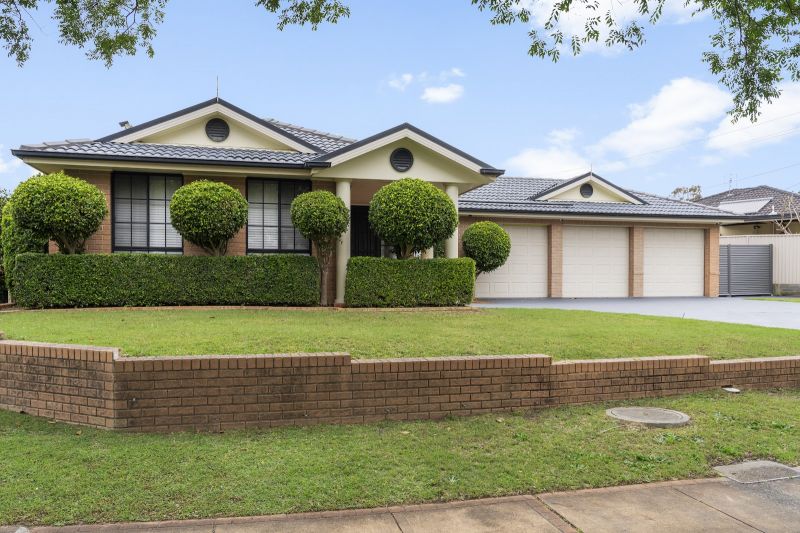 7 Mountain View Dr, Woongarrah, NSW 2259