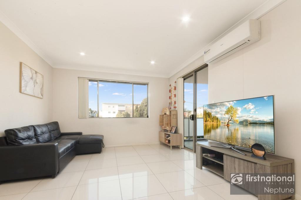 8/2-4 Octavia St, Toongabbie, NSW 2146