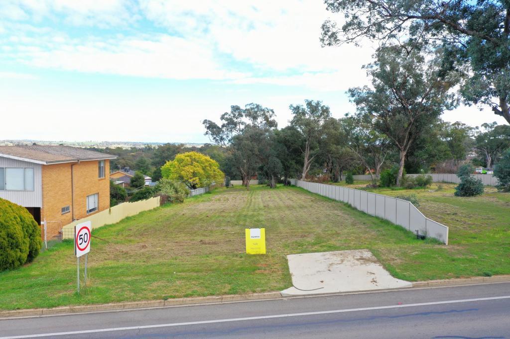 71 ELIZABETH ST, YOUNG, NSW 2594