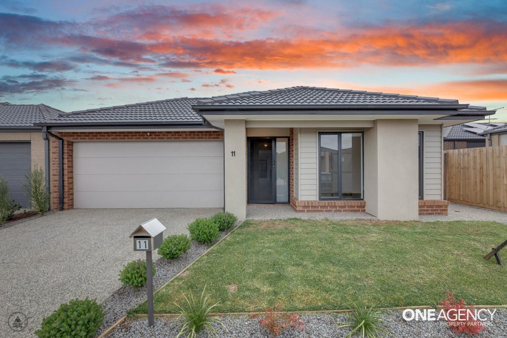 11 ANNABEL ST, DEANSIDE, VIC 3336