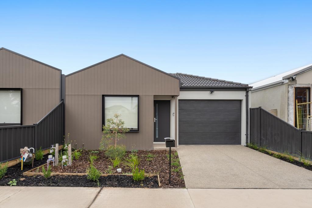 71b Gatestone Rd, Epping, VIC 3076