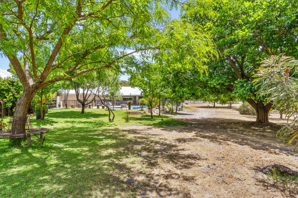 758 Southern Estuary Rd, Lake Clifton, WA 6215