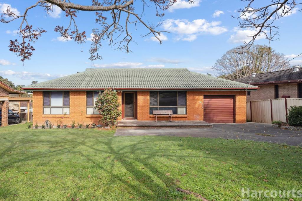 172 TOZER ST, WEST KEMPSEY, NSW 2440