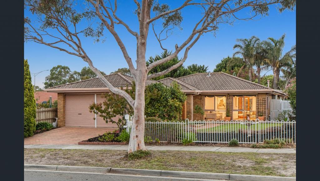 4 Rowellyn Ave, Carrum Downs, VIC 3201