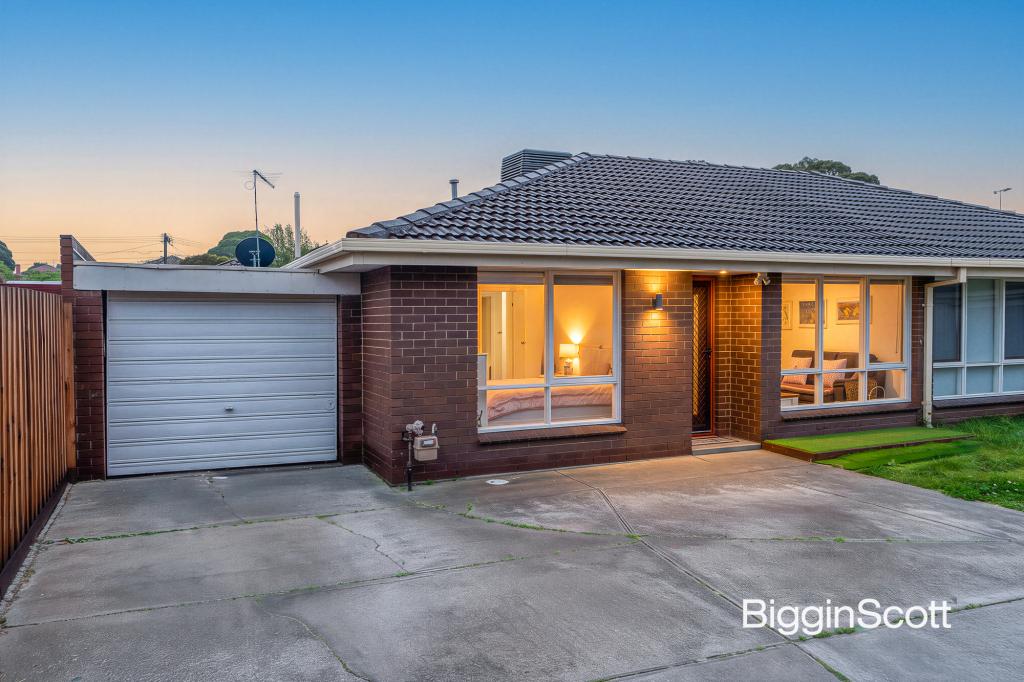 2/113 Clow St, Dandenong, VIC 3175