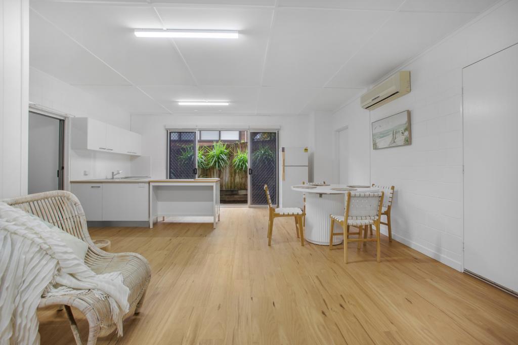 34 Yakola Pde, Alexandra Headland, QLD 4572