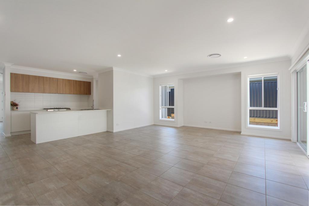 23 Persimmon Pkwy, Thrumster, NSW 2444