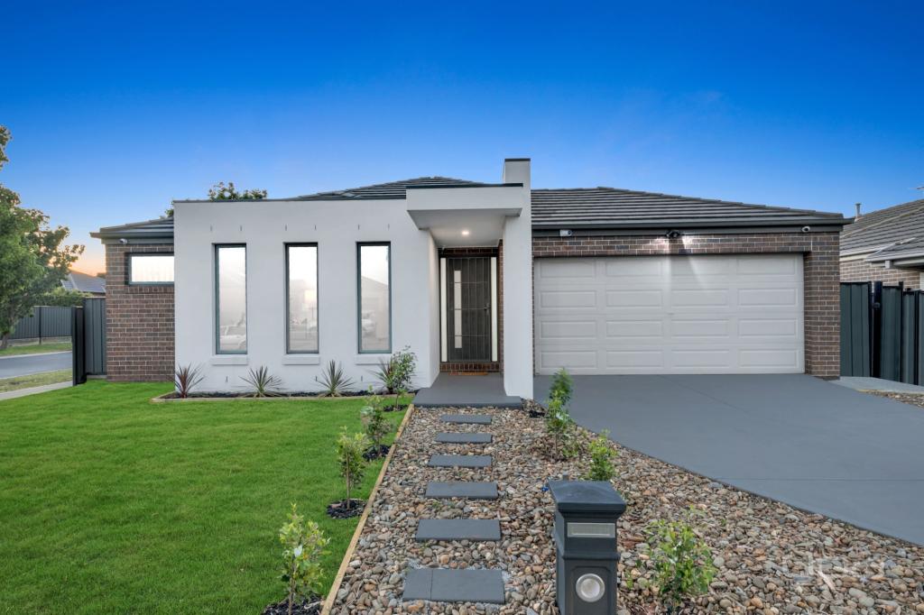 18 Yaramba Bvd, Point Cook, VIC 3030